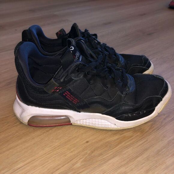 NIKE AIR JORDAN MA2 BRED BLACK RED BASKETBALL SHOES MENS SIZE 9 main image 8